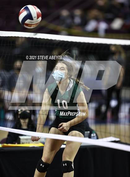 Thumbnail 1 in Simla vs Stratton/Liberty (CHSAA 1A 1st Round) photogallery.