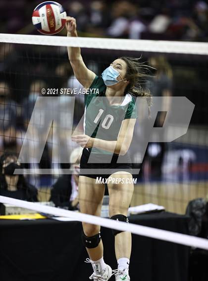 Thumbnail 3 in Simla vs Stratton/Liberty (CHSAA 1A 1st Round) photogallery.