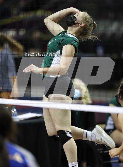 Thumbnail 1 in Simla vs Stratton/Liberty (CHSAA 1A 1st Round) photogallery.