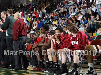 Thumbnail 3 in Newark vs. Jamesville-DeWitt (NYSPHSAA Class A Final) photogallery.