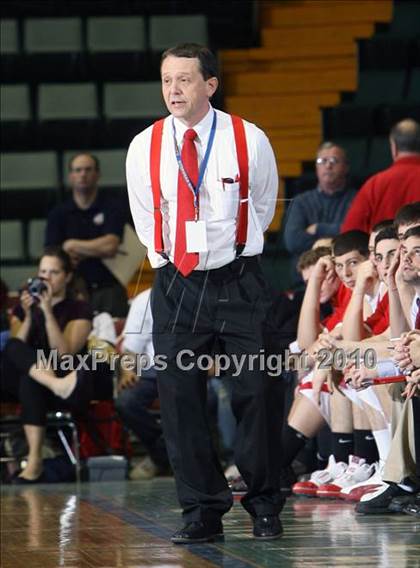 Thumbnail 1 in Newark vs. Jamesville-DeWitt (NYSPHSAA Class A Final) photogallery.