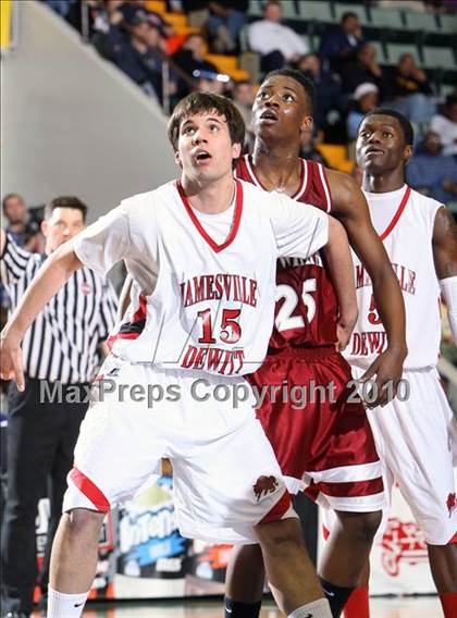 Thumbnail 2 in Newark vs. Jamesville-DeWitt (NYSPHSAA Class A Final) photogallery.