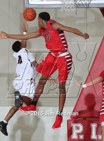 Thumbnail 3 in Atascocita vs. Lancaster (McDonald's Texas Invitational) photogallery.