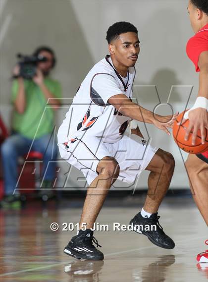 Thumbnail 3 in Atascocita vs. Lancaster (McDonald's Texas Invitational) photogallery.