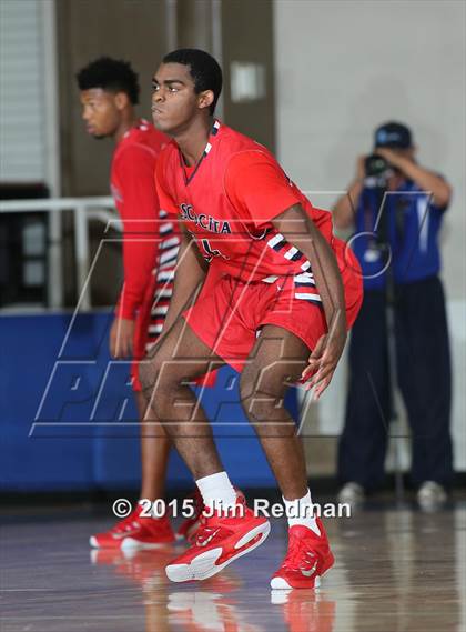 Thumbnail 2 in Atascocita vs. Lancaster (McDonald's Texas Invitational) photogallery.