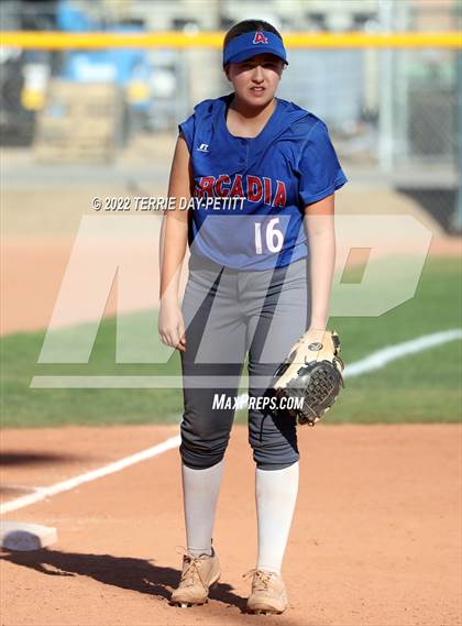 Thumbnail 2 in Arcadia vs Horizon (Desert Mountain Invitational) photogallery.