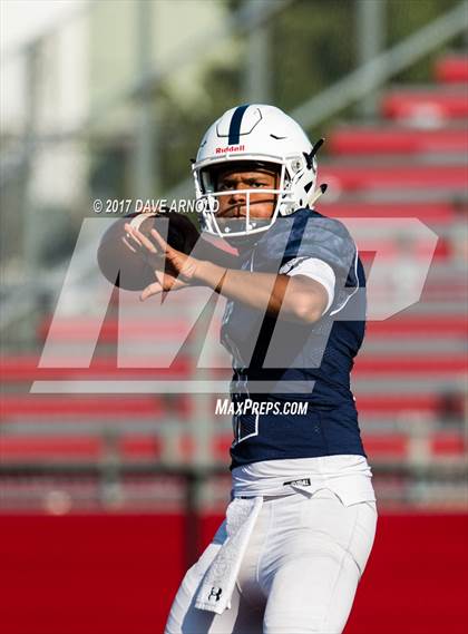 Thumbnail 2 in JV: St. John's Prep @ Everett photogallery.