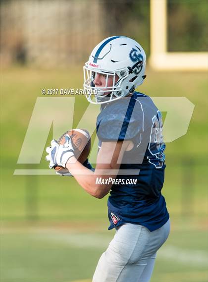 Thumbnail 3 in JV: St. John's Prep @ Everett photogallery.