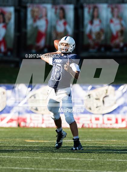Thumbnail 2 in JV: St. John's Prep @ Everett photogallery.