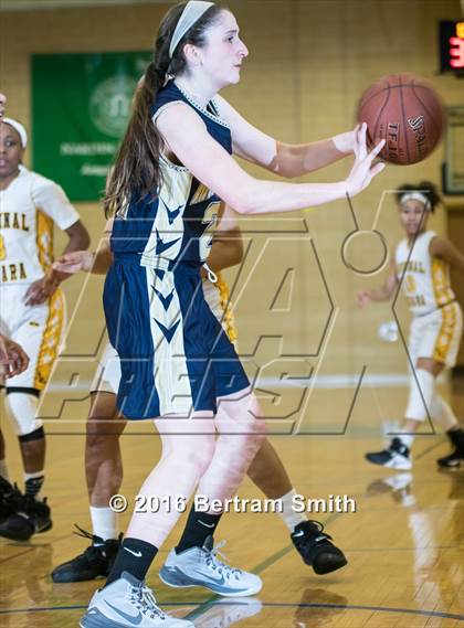 Thumbnail 1 in Cardinal O'Hara vs. Mount Mercy Academy (Monsignor Martin Class A Semifinal) photogallery.