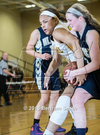 Thumbnail 2 in Cardinal O'Hara vs. Mount Mercy Academy (Monsignor Martin Class A Semifinal) photogallery.