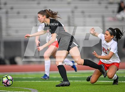 Thumbnail 1 in Harvard-Westlake vs. Aliso Niguel (Best in the West Winter Classic) photogallery.