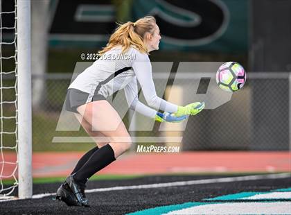 Thumbnail 1 in Harvard-Westlake vs. Aliso Niguel (Best in the West Winter Classic) photogallery.