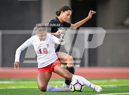 Thumbnail 1 in Harvard-Westlake vs. Aliso Niguel (Best in the West Winter Classic) photogallery.