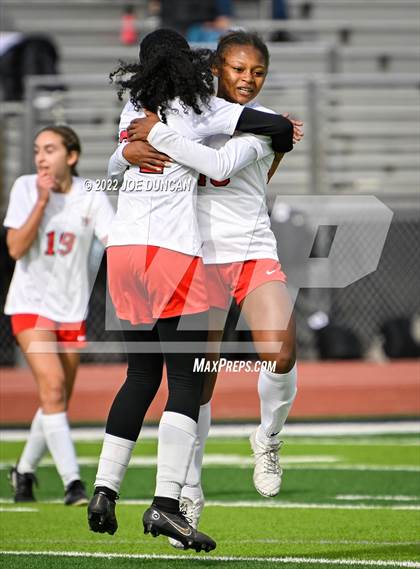Thumbnail 2 in Harvard-Westlake vs. Aliso Niguel (Best in the West Winter Classic) photogallery.