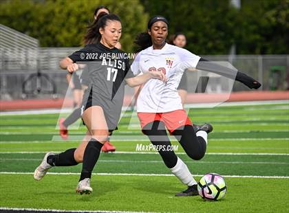 Thumbnail 3 in Harvard-Westlake vs. Aliso Niguel (Best in the West Winter Classic) photogallery.
