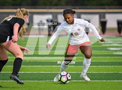 Thumbnail 3 in Harvard-Westlake vs. Aliso Niguel (Best in the West Winter Classic) photogallery.