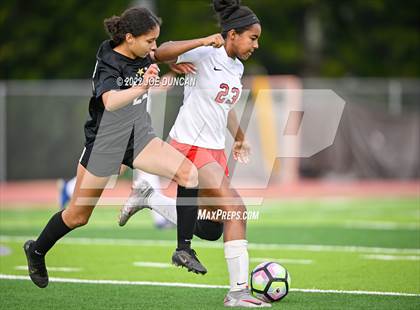 Thumbnail 3 in Harvard-Westlake vs. Aliso Niguel (Best in the West Winter Classic) photogallery.