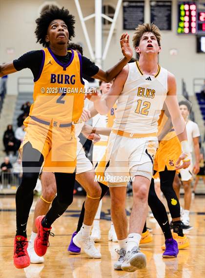 Thumbnail 1 in Reynoldsburg vs. Centerville photogallery.