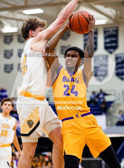Thumbnail 1 in Reynoldsburg vs. Centerville photogallery.