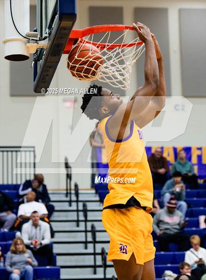 Thumbnail 2 in Reynoldsburg vs. Centerville photogallery.