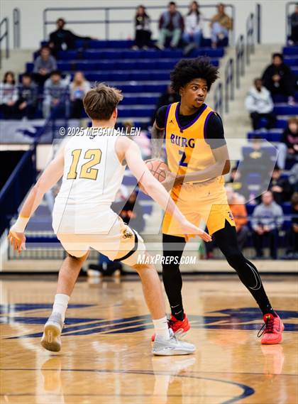 Thumbnail 1 in Reynoldsburg vs. Centerville photogallery.