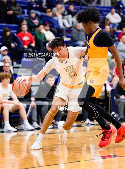 Thumbnail 2 in Reynoldsburg vs. Centerville photogallery.