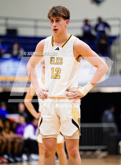 Thumbnail 1 in Reynoldsburg vs. Centerville photogallery.
