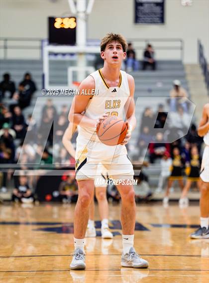 Thumbnail 1 in Reynoldsburg vs. Centerville photogallery.