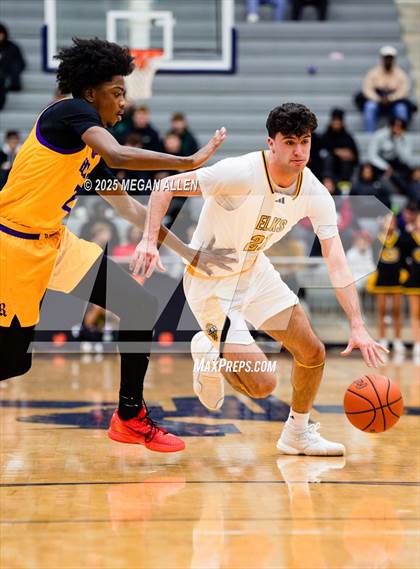 Thumbnail 1 in Reynoldsburg vs. Centerville photogallery.