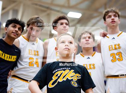 Thumbnail 2 in Reynoldsburg vs. Centerville photogallery.