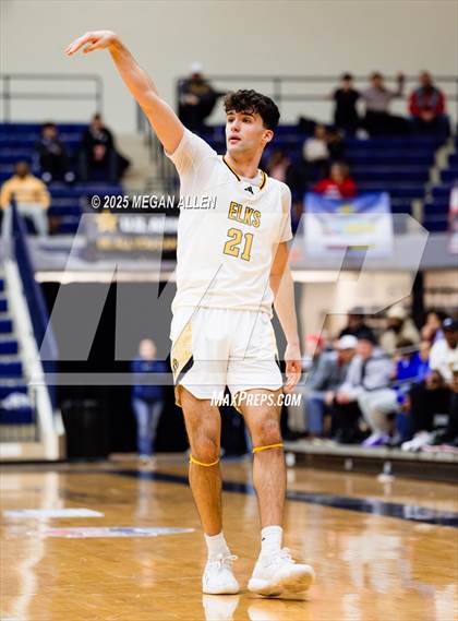 Thumbnail 1 in Reynoldsburg vs. Centerville photogallery.