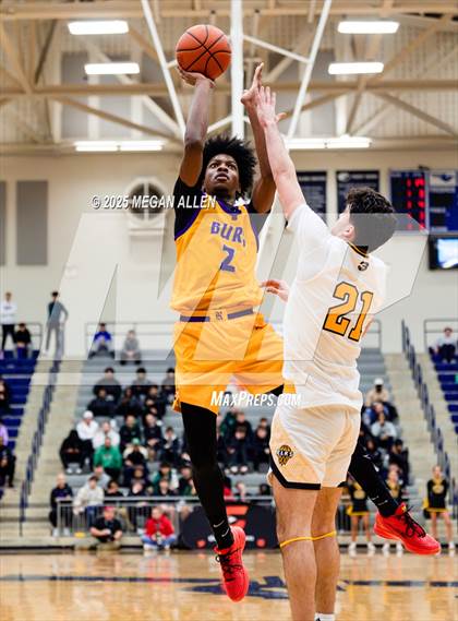 Thumbnail 3 in Reynoldsburg vs. Centerville photogallery.