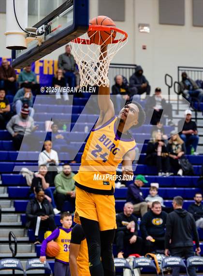 Thumbnail 3 in Reynoldsburg vs. Centerville photogallery.