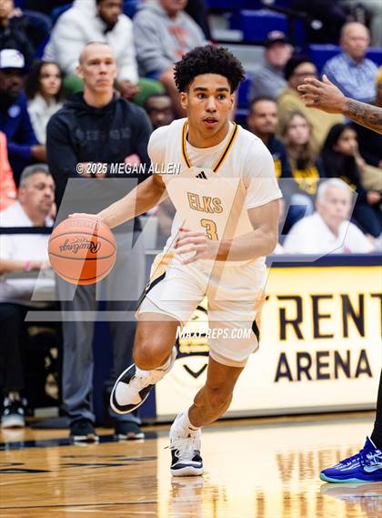 Thumbnail 1 in Reynoldsburg vs. Centerville photogallery.