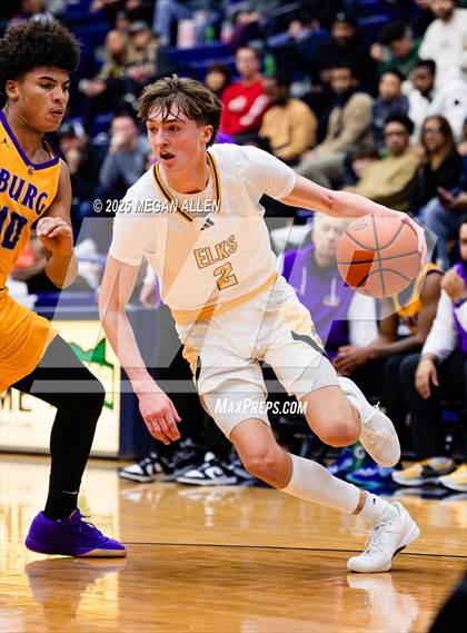 Thumbnail 2 in Reynoldsburg vs. Centerville photogallery.