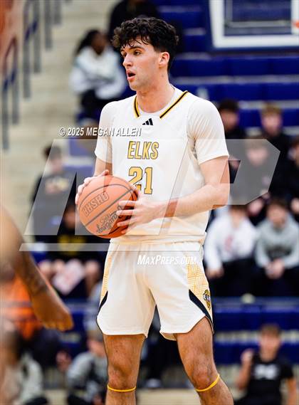 Thumbnail 2 in Reynoldsburg vs. Centerville photogallery.