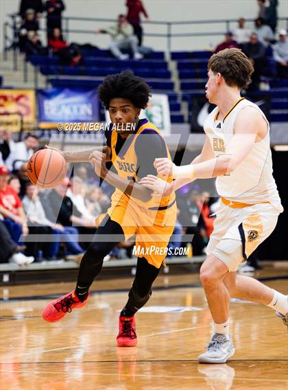 Thumbnail 3 in Reynoldsburg vs. Centerville photogallery.