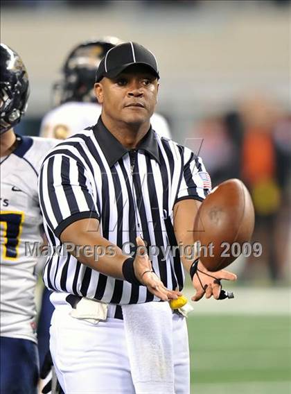 Thumbnail 2 in Stephenville vs. Aledo (Texas 4A Division II Region I Playoffs) photogallery.