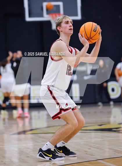 Thumbnail 3 in Agoura VS  Shalhevet (The Warrior Tip-Off Classic) photogallery.