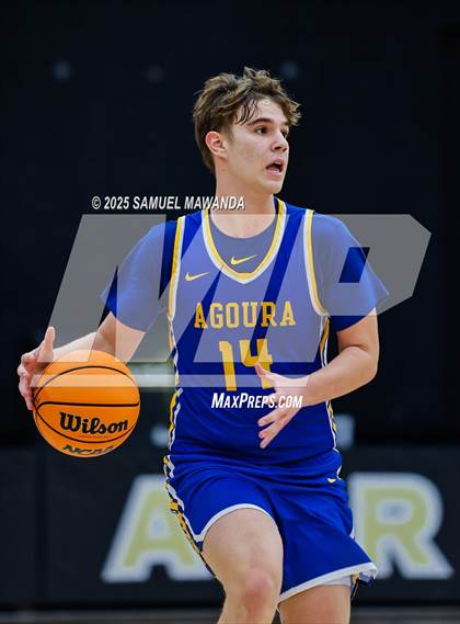 Thumbnail 1 in Agoura VS  Shalhevet (The Warrior Tip-Off Classic) photogallery.