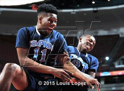 Thumbnail 1 in Redlands East Valley vs. Compton (CIF SS 2A Final) photogallery.