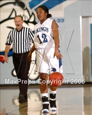 Thumbnail 2 in Yuba City vs. Valley (Bulldog Classic) photogallery.