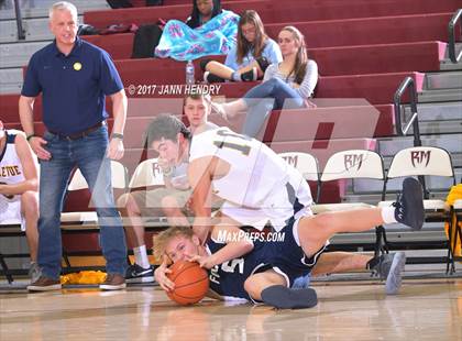 Thumbnail 3 in Foothill vs. Bellevue (Rancho Mirage Holiday Invitational) photogallery.