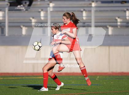 Thumbnail 3 in University vs Marin Academy photogallery.