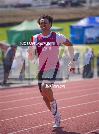 Thumbnail 2 in Bill Summa Invitational photogallery.