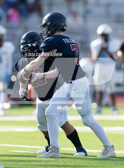 Thumbnail 2 in Tompkins vs Paetow (B teams) photogallery.