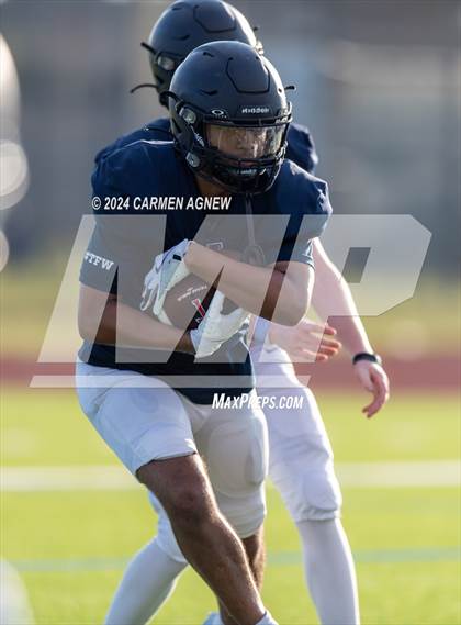 Thumbnail 3 in Tompkins vs Paetow (B teams) photogallery.