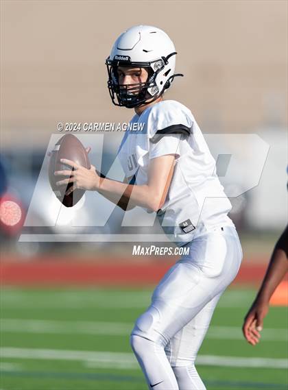 Thumbnail 2 in Tompkins vs Paetow (B teams) photogallery.
