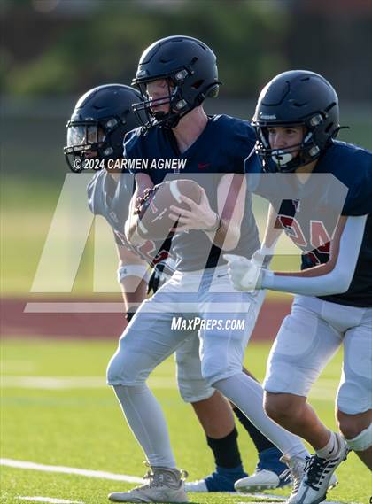 Thumbnail 3 in Tompkins vs Paetow (B teams) photogallery.